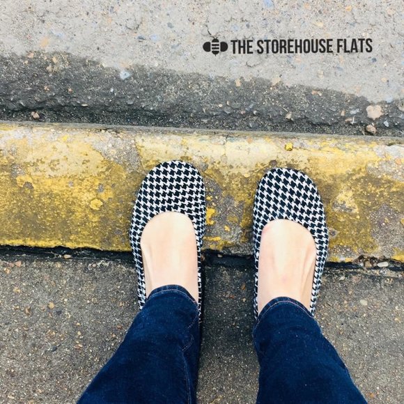 Storehouse Flats Houndstooth - Picture 6 of 10